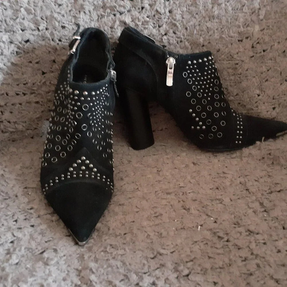 BARBARA BUI-Paris-Studded/Grommets Black  Suede Ankle Boots-Zip-Sz 38-Excellent - Picture 3 of 8